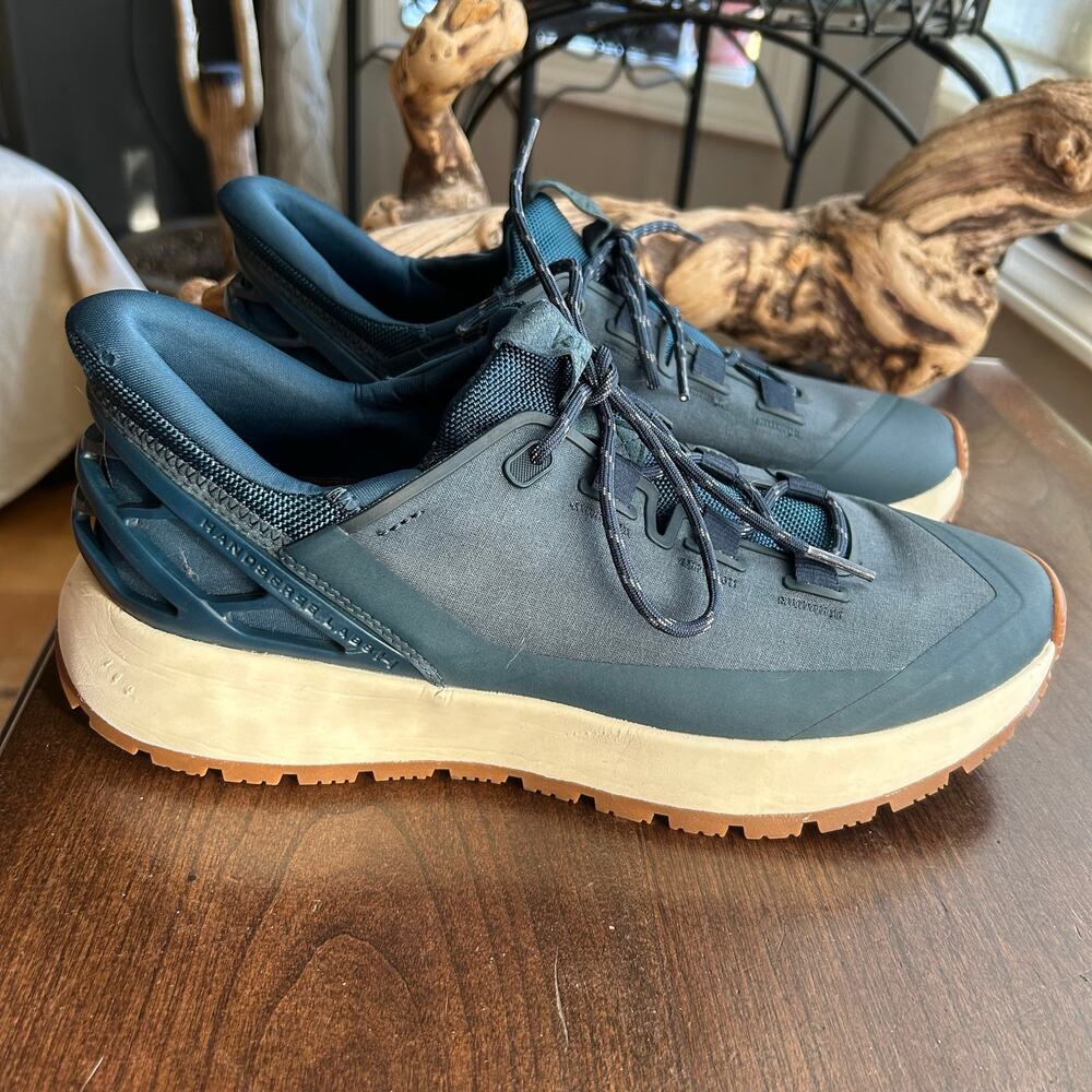 Kizik Wasatch sneakers in the Tidepool color Men's 8.5 / Women's 10